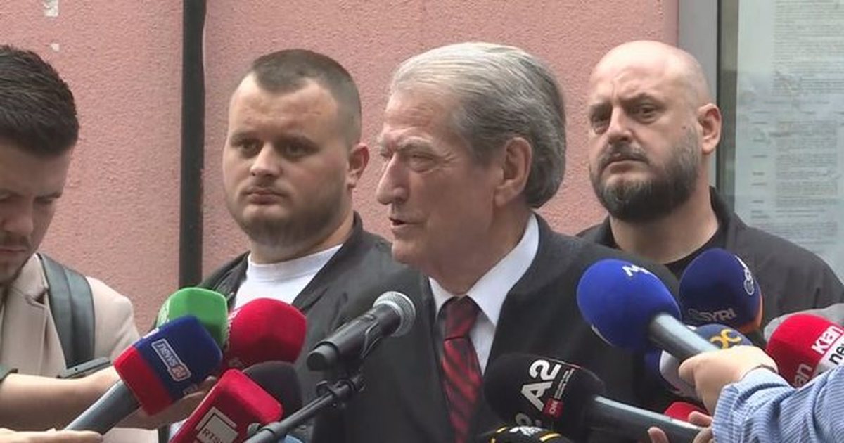 Berisha shmang pyetjet për dhunën e Bledjon Nallbatit  Duhet të shkoj në miting