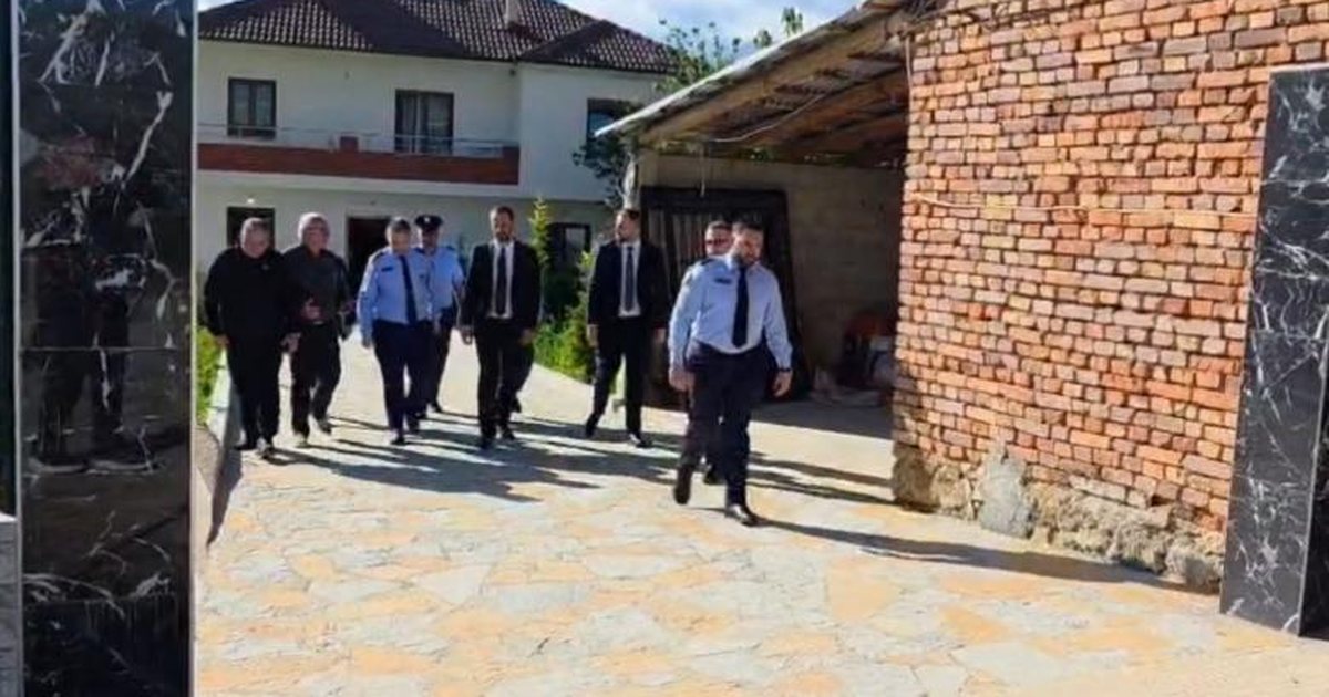 Vrasja e efektivit  Ministri i Brendshëm dhe drejtori i Policisë së Shtetit shkojnë në familjen e policit