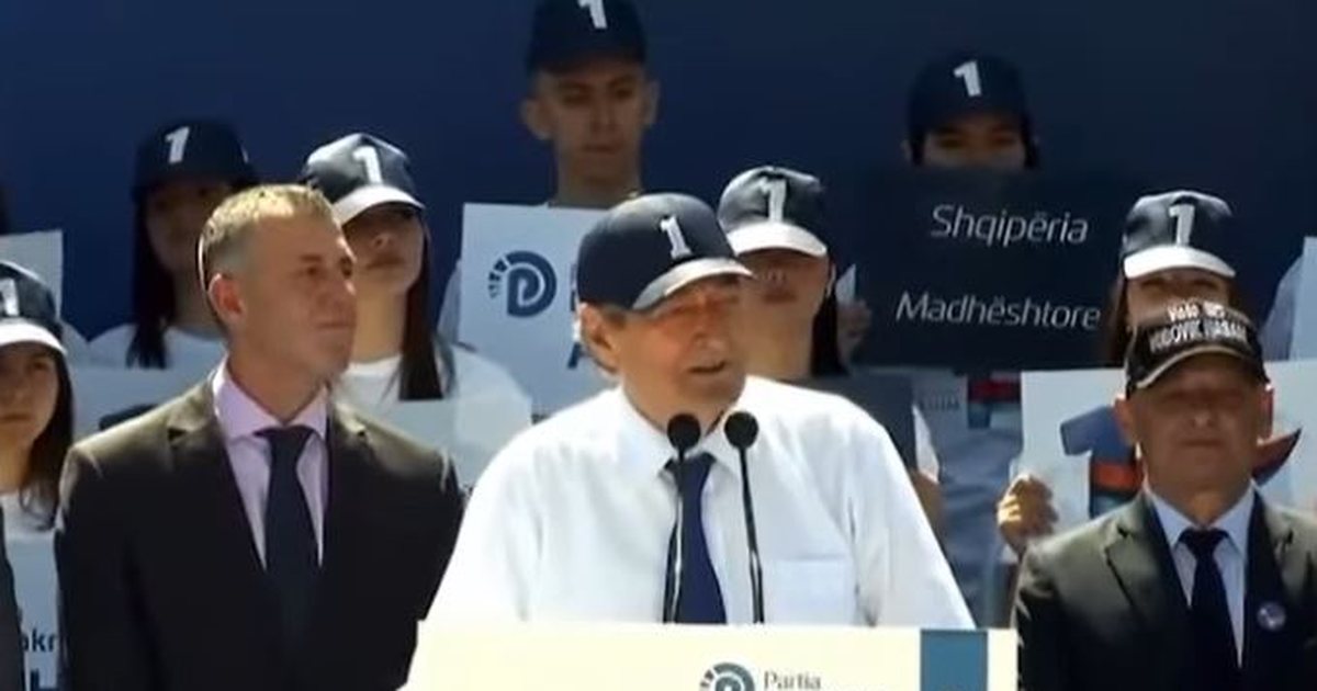 VIDEO   Ta nderojmë Papën me një m t heshtje   gafa e Berishës bën xhiron e rrjetit