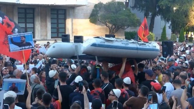 Pse Berisha po nxiton të shpallë se PD është në