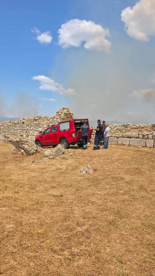 Zjarri n&euml; Parkun Arkeologjik t&euml; Bylisit, Gonxhja: Autor&euml;t duhet