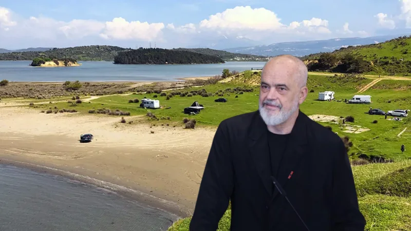 LIVE/ Kryeministri Rama n&euml; Vlor&euml;, takim me banor&euml;t e