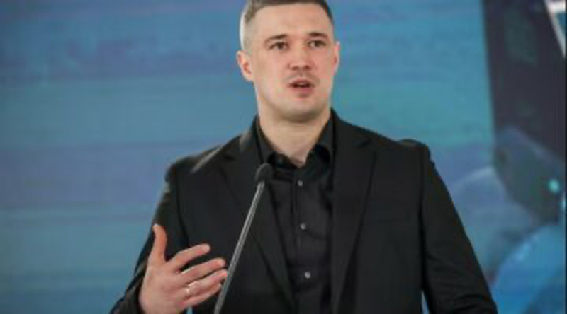 Kush &euml;sht&euml; Mykhailo Fedorov, ministri i shkarkuar i Mbrojtjes s&euml;