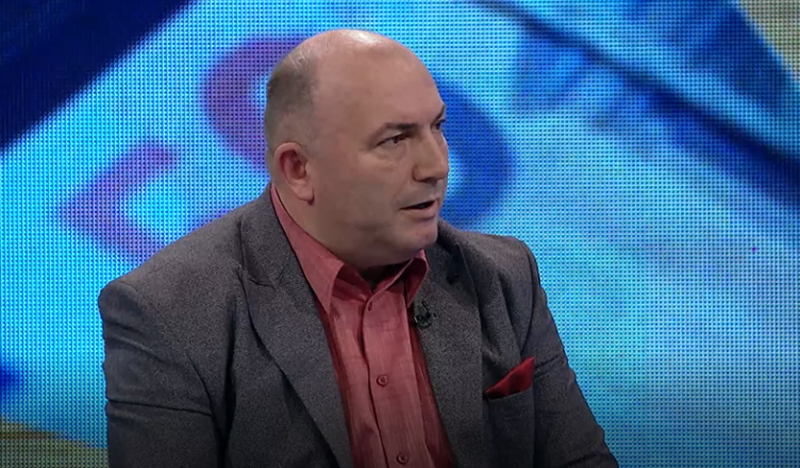 Azgan Haklaj: Berisha do t&rsquo;ia l&euml;r&euml; PD-n&euml; Argit&euml;s,