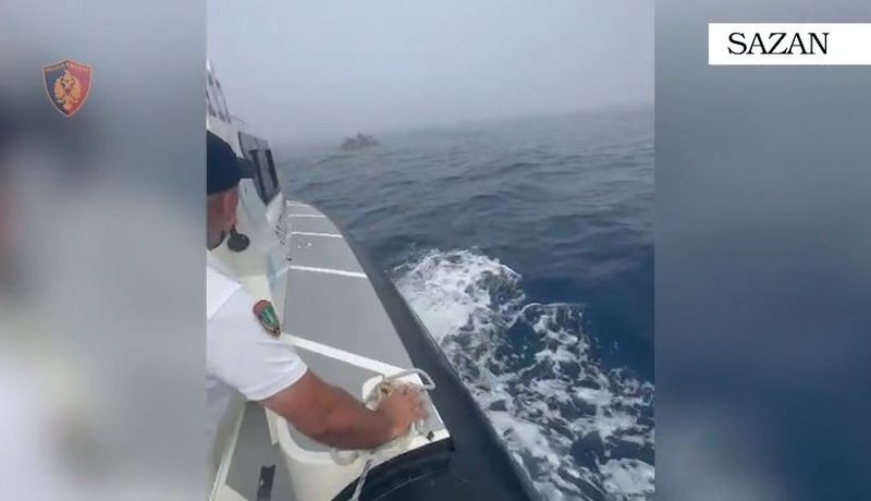 Rrezikuan t&euml; mbyteshin n&euml; Sazan/ Policia: 11 emigrant&euml;t po