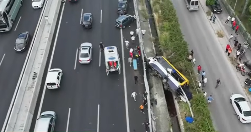 Aksidenti i autobusit t&euml; linj&euml;s Berat-Tiran&euml;, n&euml; reanimacion