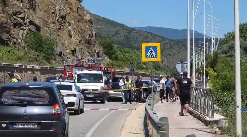 Aksidenti i r&euml;nd&euml; n&euml; aksin rrugor Pogradec-Lin, humb jet&euml;n